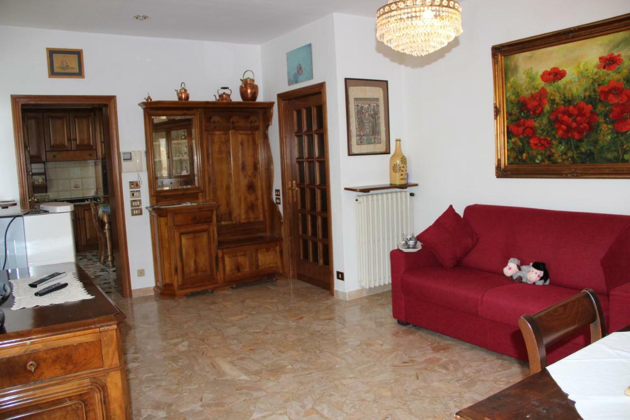 Le Coccole Del Trasimeno Guest House Tuoro sul Trasimeno Exterior foto